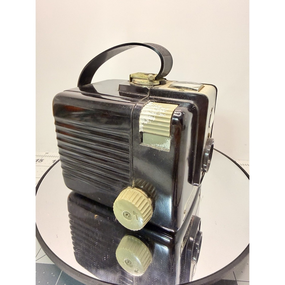 Vintage Kodak Brownie Hawkeye Flash Model Box Camera 1950s Film Camera - Picture 3 of 10